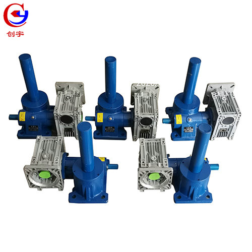 齒輪齒條升降機(jī)