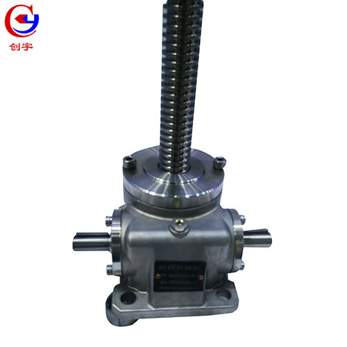齒輪齒條升降機(jī)